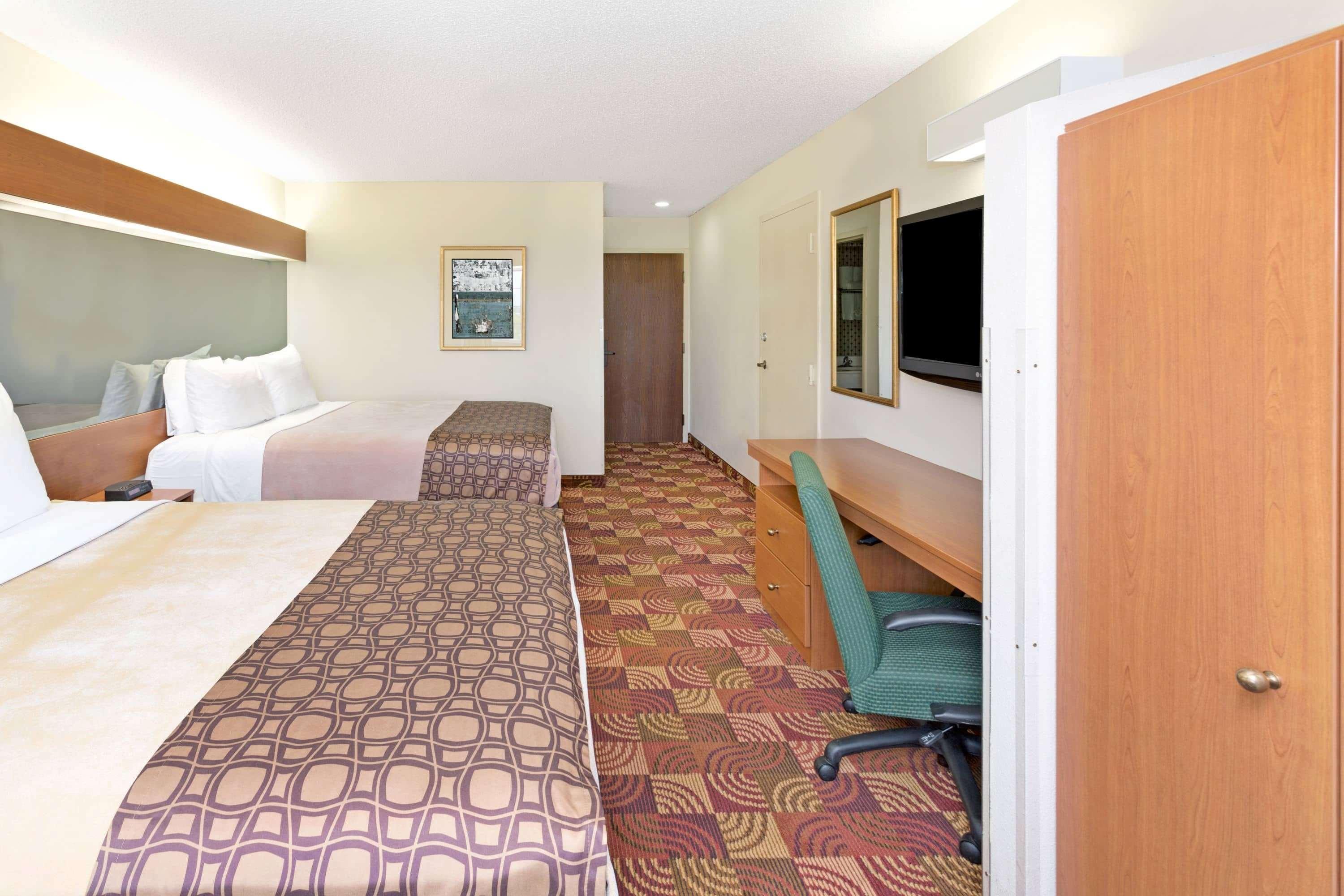 Microtel Inn & Suites By Wyndham Denver Airport מראה חיצוני תמונה