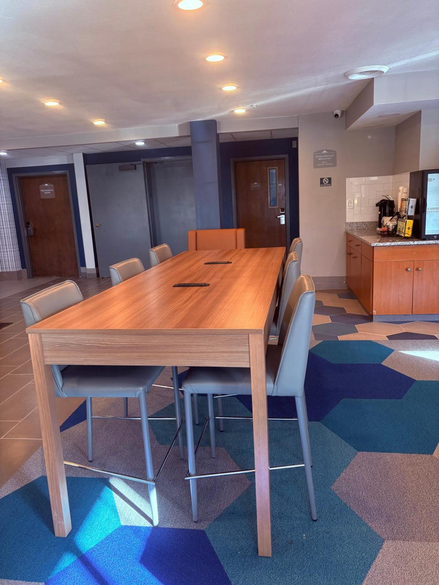 Microtel Inn & Suites By Wyndham Denver Airport מראה חיצוני תמונה